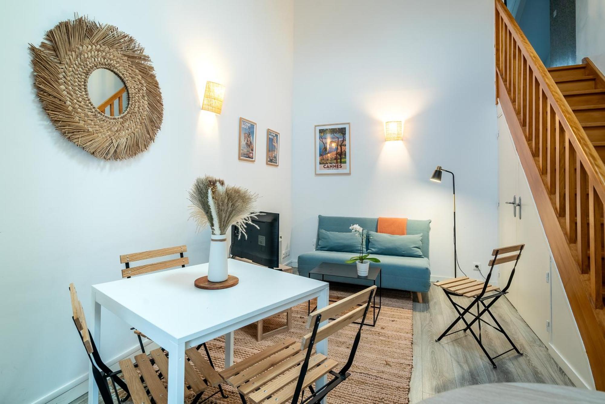 Mon - Gare De - Duplex 2 - Parking En Supp Apartment