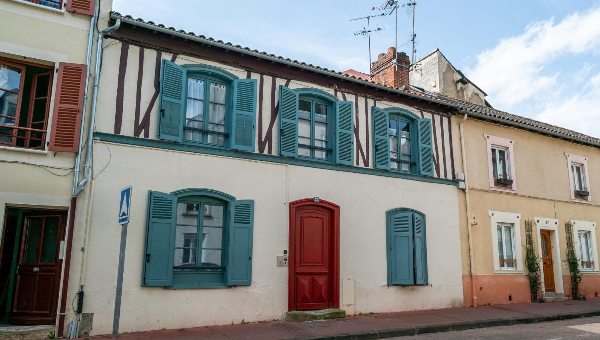 Mon - Gare De - Duplex 2 - Parking En Supp Apartment